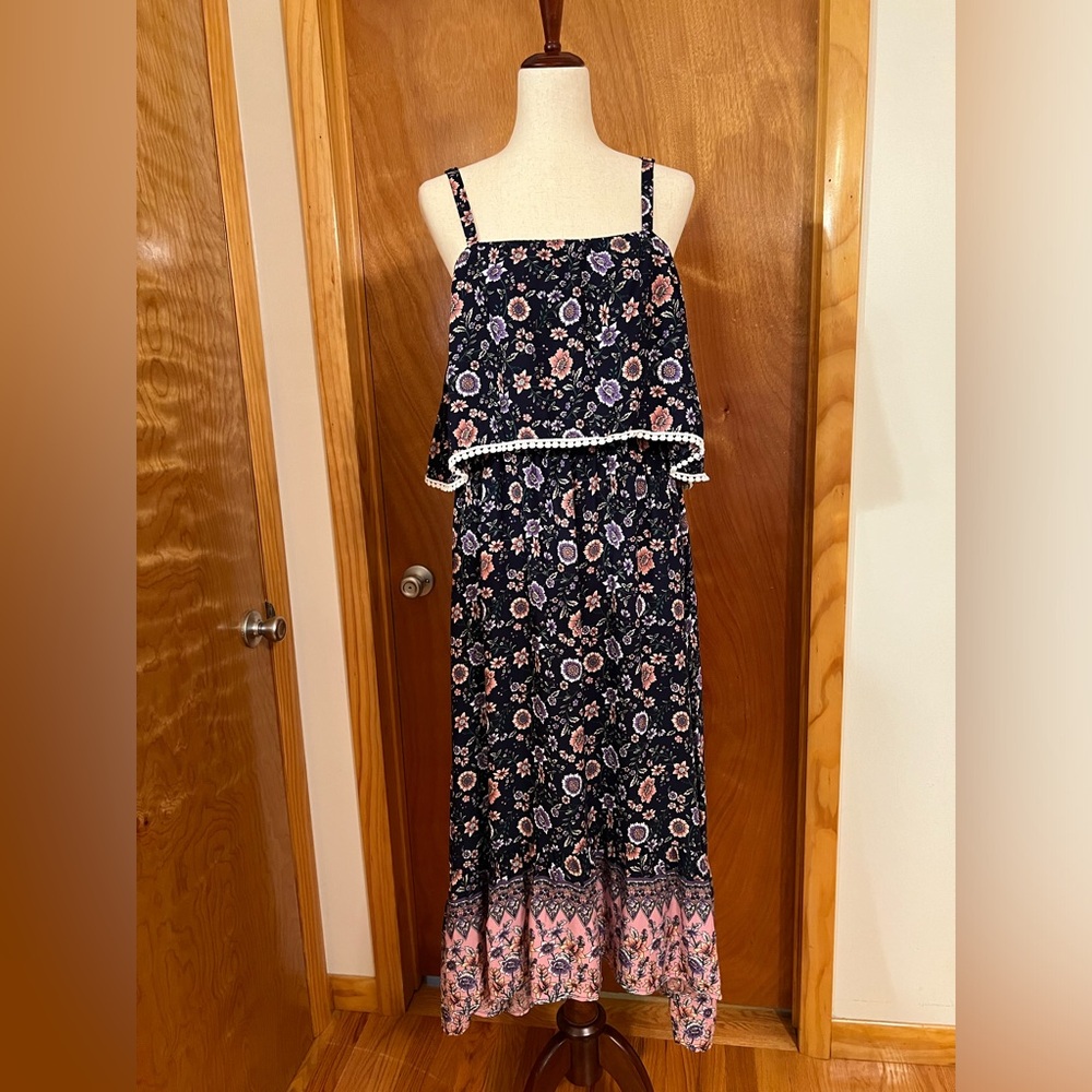 BloomChic, Sz 10, Navy Floral Dress - NWT